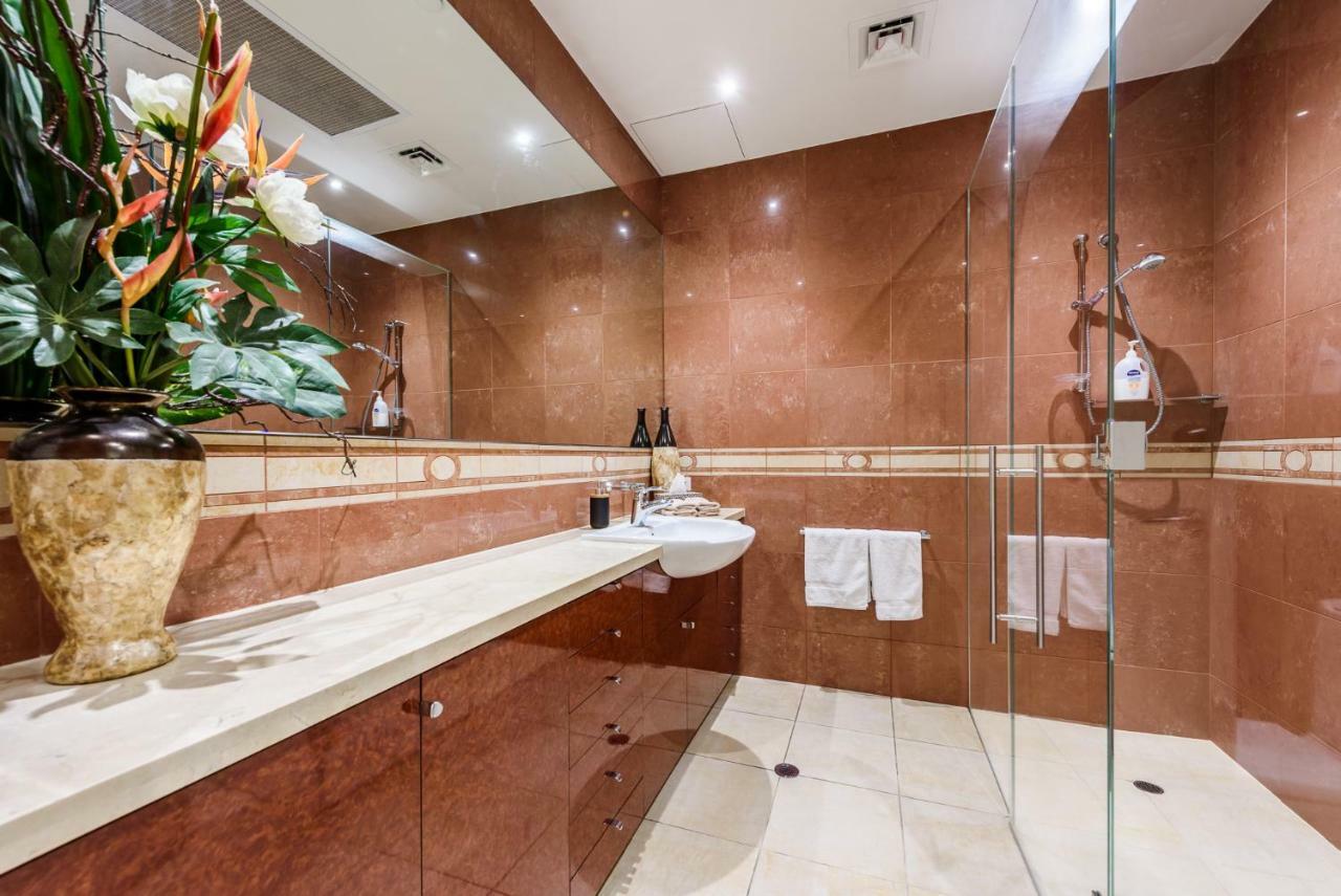 Exclusive Stays - Gallery Penthouse Melbourne Bagian luar foto