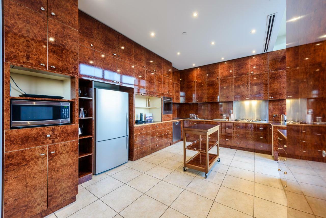 Exclusive Stays - Gallery Penthouse Melbourne Bagian luar foto