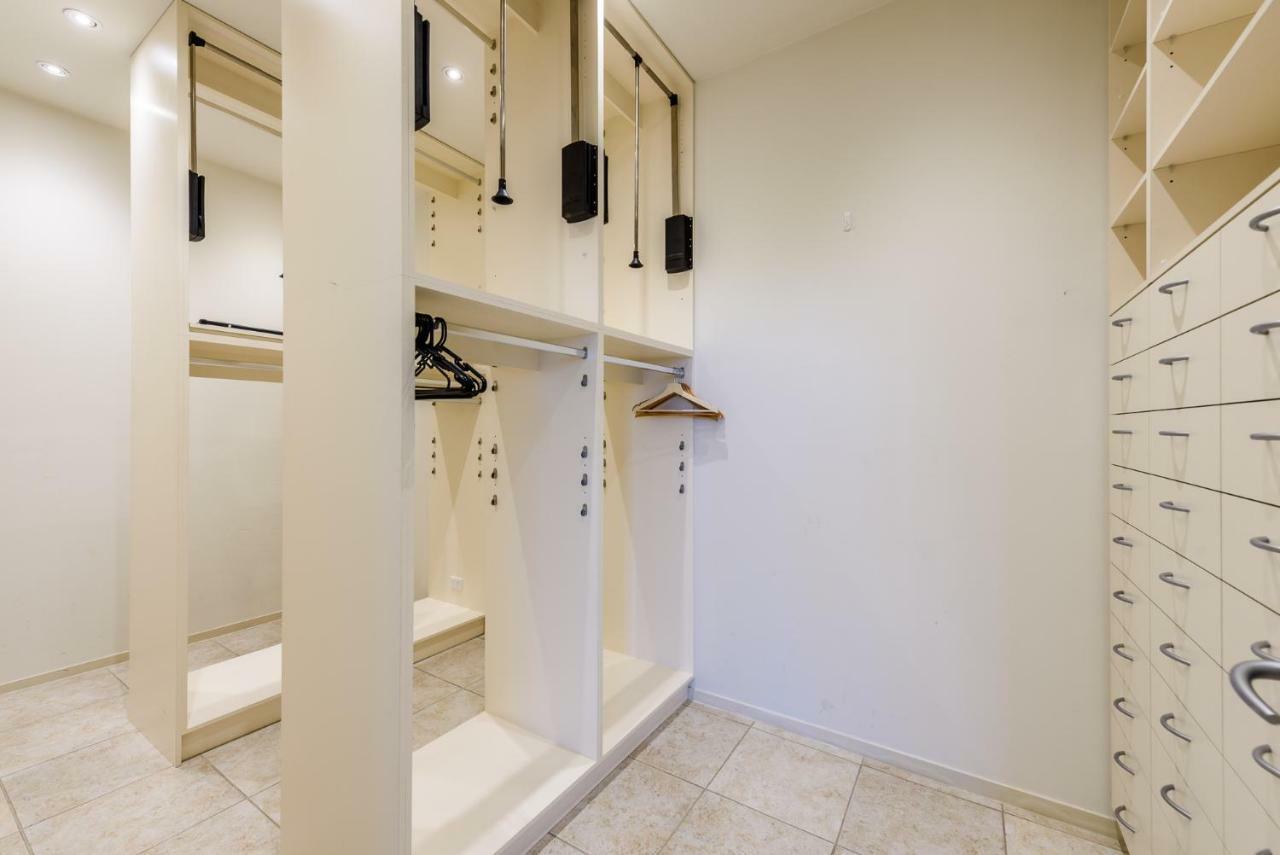 Exclusive Stays - Gallery Penthouse Melbourne Bagian luar foto