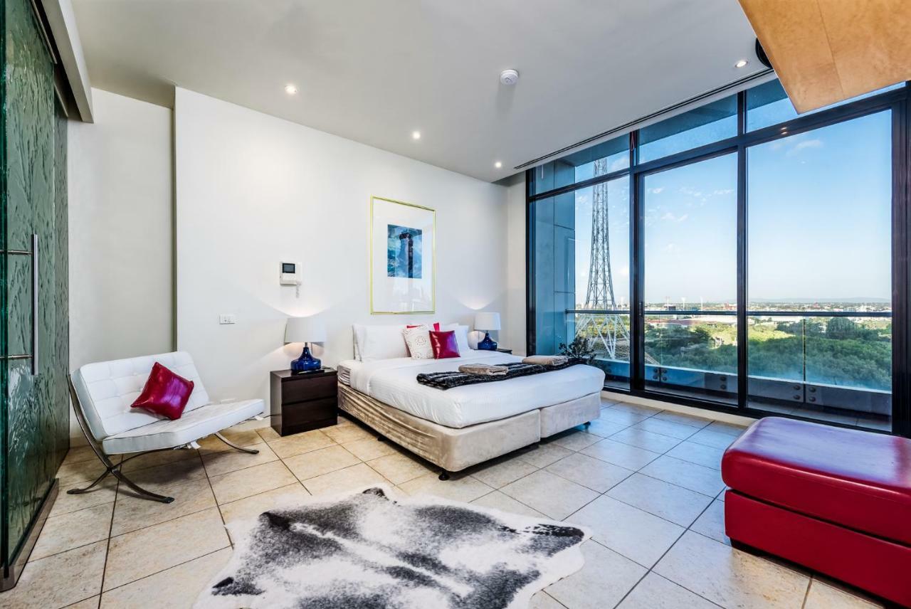 Exclusive Stays - Gallery Penthouse Melbourne Bagian luar foto